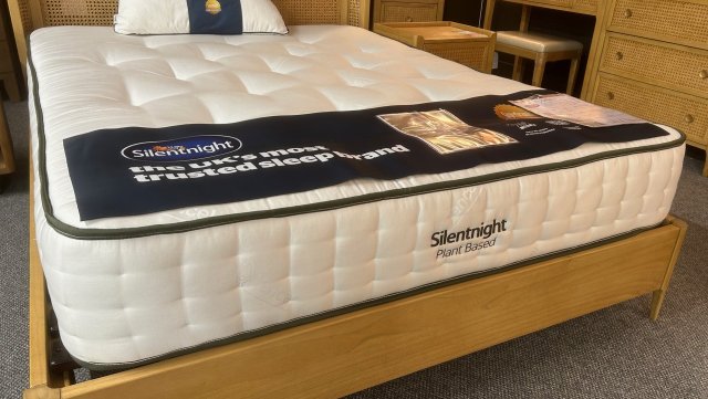 Clearance - Silentnight 150cm Kingsize Flora Mattress Only