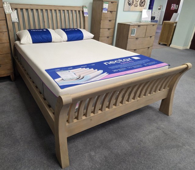 Clearance - Baker Bahama 150cm King Bedstead